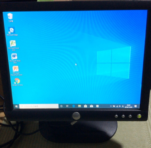 Dell E152FPc 15型TFT モニタまだまだ動きま 