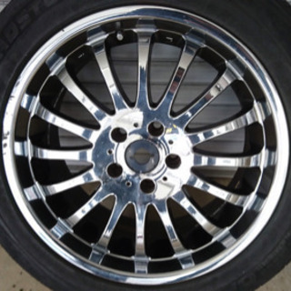 235/50R18のタイヤホイールセットの中古品です。