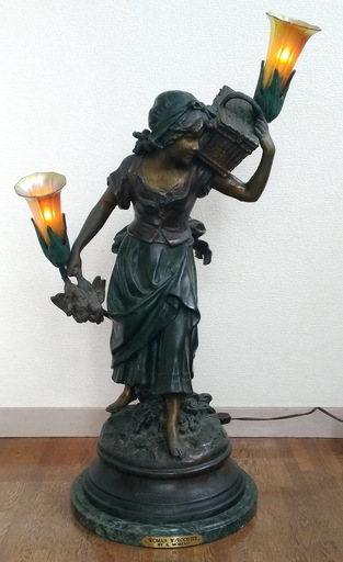作者AUGUSTE MOREAU(フランス人彫刻家）ランプ付高級ブロンズ像