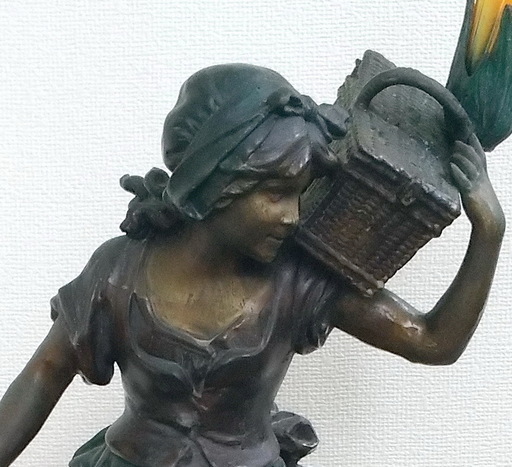 作者AUGUSTE MOREAU(フランス人彫刻家）ランプ付高級ブロンズ像
