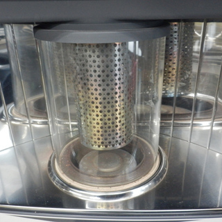 煙突式ストーブ トヨトミ 2016年製 HR-650F 木造17畳 コンクリート27畳 TOYOTOMI ストーブ 暖房 PayPay対応 西区西野