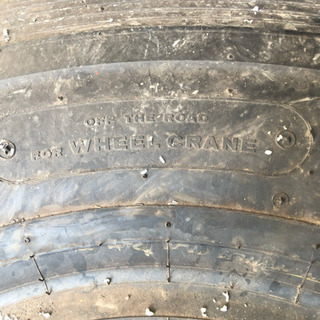 14.00R24  モーターグレーダー、ラフタークレーン等に‼︎