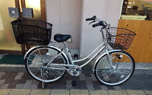 超美品☆☆Mallis[BAA]26吋ファミリーサイクル 外装6段/LEDオート/シルバー
