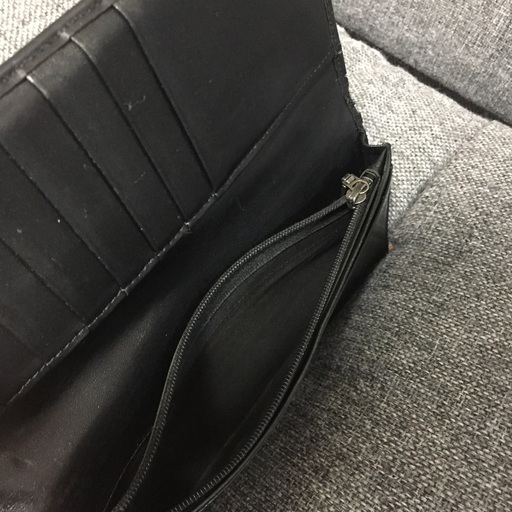 Burberry バーバリー ブラックレーベル メンズ 黒レザー 長財布 Lvブラザ型 Sips Tokyo 西大島の小物 財布 の中古 古着あげます 譲ります ジモティーで不用品の処分