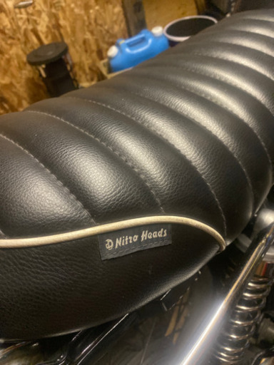 SR400 SR500 SR イージーライダース  ナイトロヘッズ  カスタムシート SR400 SR500 SR イージーライダース ナイトロヘッズ カスタムシート