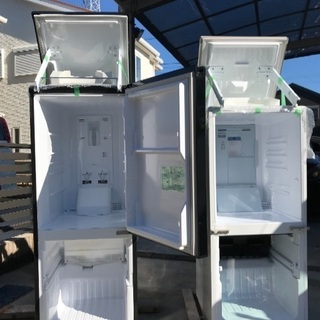 取引中2015年製三菱冷凍冷蔵庫人気の黒146L。千葉県内配送無料。設置無料。