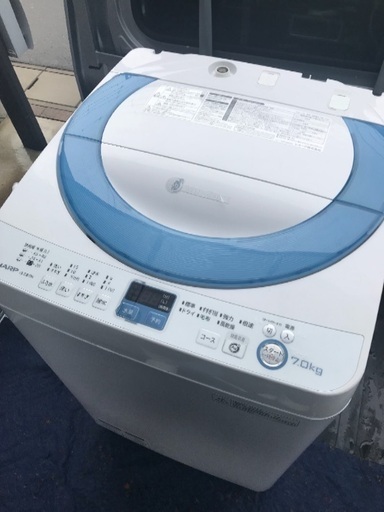 取引中2014年製シャープ全自動洗濯機容量7キロ。千葉県内配送無料。設置無料。