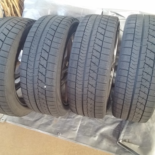 ボルボV40 ホイール付スタッドレスタイヤ中古部品