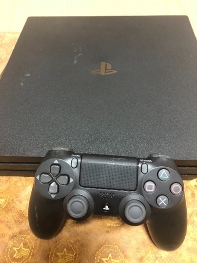 Ps4 Pro 1 TB  受け渡し予定者のため取り置き中