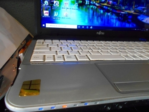 Fujitsu LifeBook A512/FX Win8　No.2