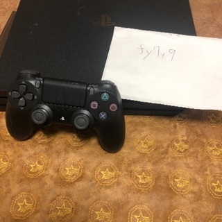 Ps4 Pro 1 TB 受け渡し予定者のため取り置き中