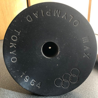 1964 東京オリンピック　聖火　トーチとトーチホルダーとゼッケン　新品　未使用 1964 東京オリンピック 聖火 トーチとトーチホルダーとゼッケン