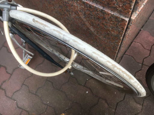自転車 白タイヤ 劣化しやすい