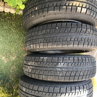 スタッドレスタイヤ4本セット ブリジストン175/70R14ポルテに使用して 