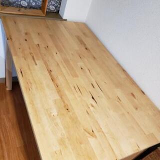IKEA　ダイニングテーブル