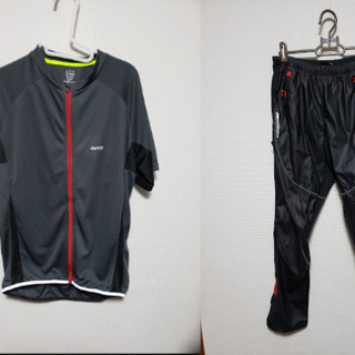 超美品TREK(トレック）MADONE3.1（マドン3.1）、kabuto MS-2、サイコン（CC－RD３１０W）、SHIMANOの小物入れ、ボントレガーのボトルケージ2個ほか何点かセット