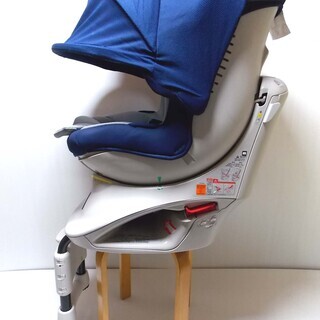 ●○送料無料！ (エールベベ) チャイルドシート/フード付きｂｙカーメイト○●