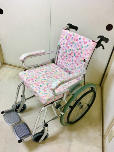 キキララ車椅子