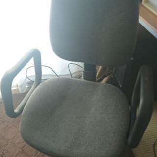 オフィスチェア 足置き付き 事務椅子 手渡し可能