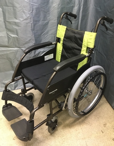 自走式車いす 標準型　ルッタ 40cm幅 VA10132  パナソニック