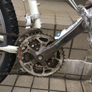 ブリジストン製マウンテンバイク 主要パーツはシマノ!