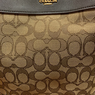 新品　未使用　コーチショルダーバック