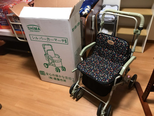 介護用 シルバーカー 花柄