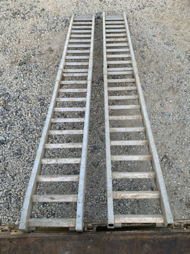 08329892_3