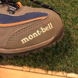 子供用登山靴 mont-bell22cm