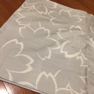 着物！本場 白大島 大きな桜づくし