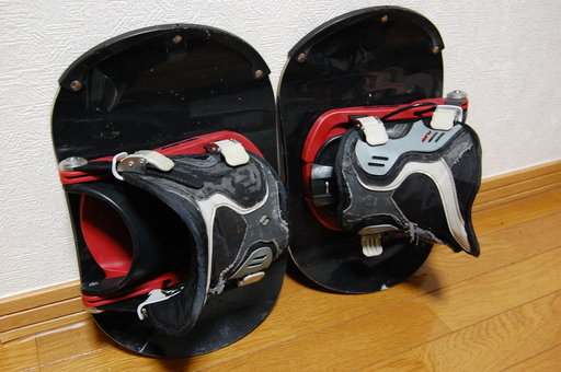 □136 twinboards セパレートスノーボード（ビンディング付き）