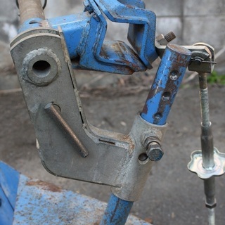 【SOLD OUT】イセキ 小川農機 片培土器120型 培土器 畝たて器 畝たて 取付金具付 トラクター用【農機具でっく】【福岡】【その他農機具】