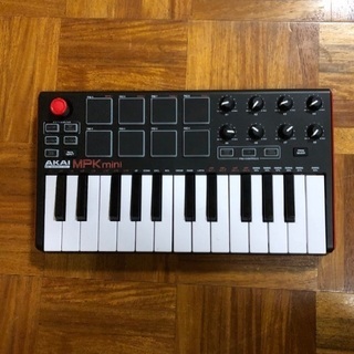 AKAI Mpk Mini and Steinberg UR22