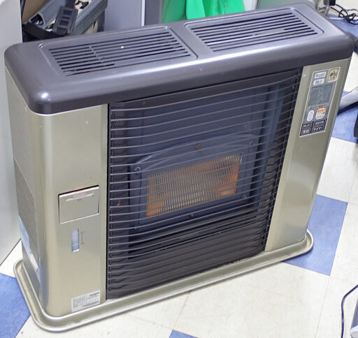 札幌市 サンポット FF式石油ストーブ UFH-703RX 2013年製 札幌市 サンポット FF式石油ストーブ UFH-703RX 2013年製