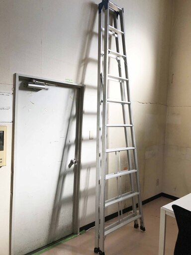 長尺脚立 お売りいたします。