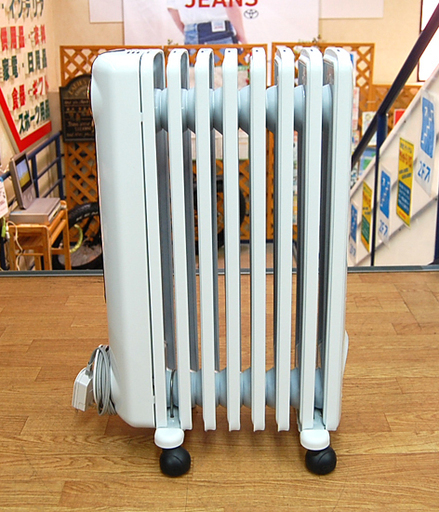 デロンギ オイルヒーター JRE0812 暖房器具 ECO運転 キャスター付き