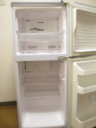 MITSUBISHIの小型冷蔵庫１２５L