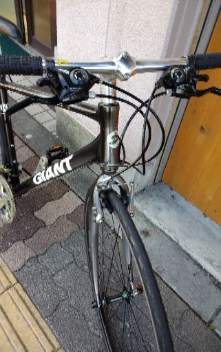 GIANT ESCAPE(S) 700cクロスバイク アルミ/24speed/ブラック Giant