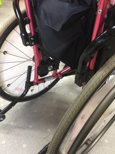 ★来店限定★自走式車椅子　FORCE　NovaJr　Plus　ピンク　子供向け　２２インチ　使用感あり中古