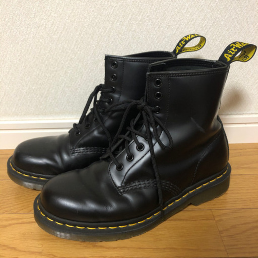 Dr. Martens 8ホールブーツ