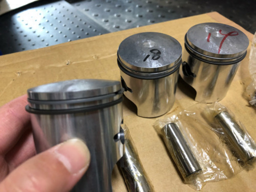 350ss 250ss 純正新品 ピストン一式