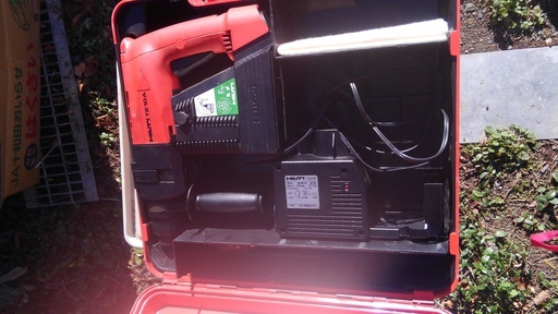 ヒルティ HILTI TE10A 充電式ハンマードリル 充電器 CU10 未使用保管品
