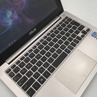 ASUS Corei3 メモリ4GB SSD128GB タッチパネル Bluetooth ノート ...