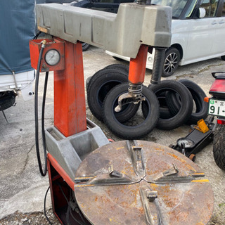 タイヤチェンジャー商談中 商談中タイヤチェンジャー