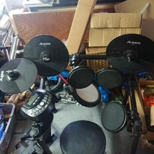 最終値下げ 電子ドラム アンプ付ALESIS-DM7 アレシス？