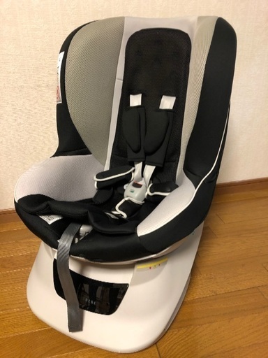 エールベベ　チャイルドシート　**美品**