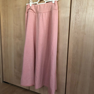 ピンク ロングスカート