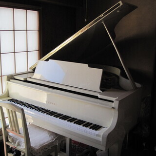 kawai カワイ グランドピアノ 白 ホワイト KG-3C 中...