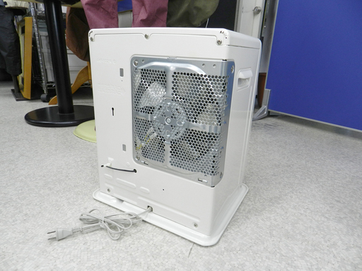 Aladdin/アラジン 石油ファンヒーター AKF-P321N 2010年製 灯油タンク4.0L ストーブ 暖房 ☆ PayPay(ペイペイ)決済可能 ☆ 札幌市 北区 屯田 ファンヒーター Aladdin/アラジン 石油ファンヒーター AKF-P321N 2010
