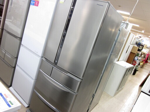 安心の6ヶ月保証付！Panasonic(パナソニック)2012年製の552L 6ドア冷蔵庫です！